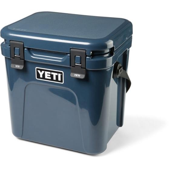 イエティ ローディ クーラーボックス アウトドア キャンプ BBQ ボックス 保温保冷ボックス ネイビー YETI Roadie 24 HARD Cooler Navy｜akt8