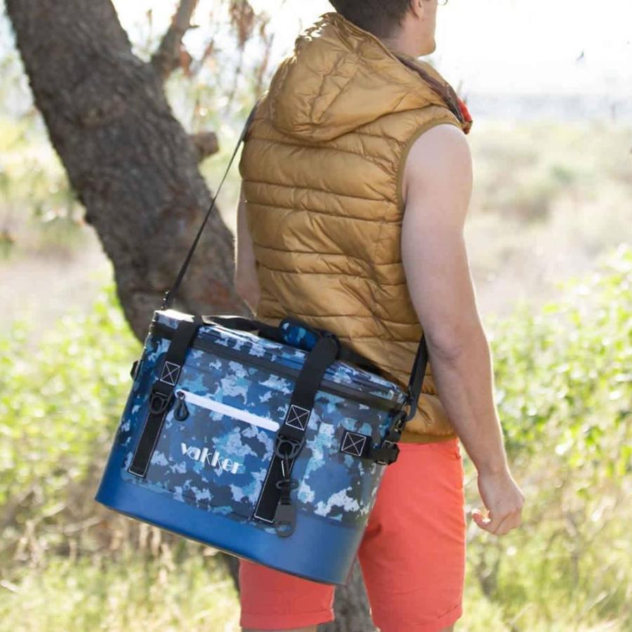 バッカ― ポータブルクーラーバッグ アウトドア キャンプ BBQ 保温保冷ボックス ランチボックス ビーチバッグ VAKKER 30 Can Insulated Cooler Bagの画像