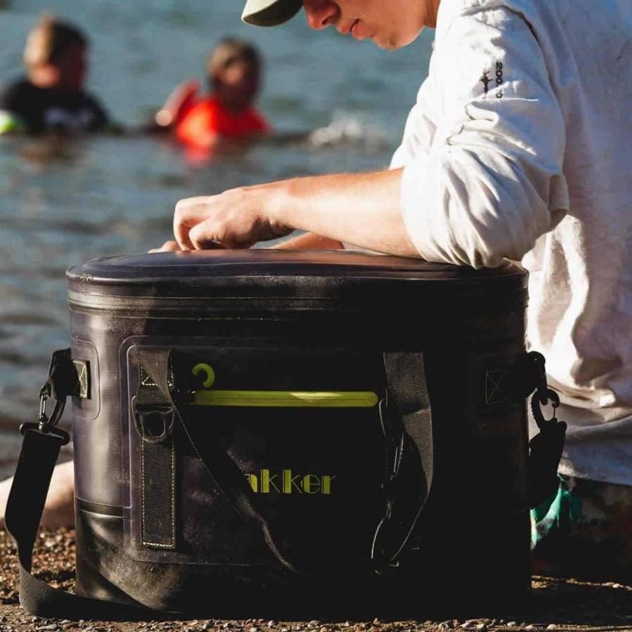 バッカ― ポータブルクーラーバッグ 保温保冷ボックス ランチボックス ビーチバッグ ネイビーブルー VAKKER 30 Can Insulated Cooler Bag Navy Blueの画像