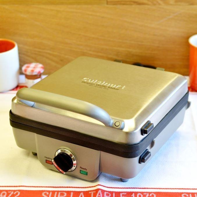 クイジナート ワッフルメーカー 4枚焼 パンケーキプレート付 Cuisinart WAF300 Belgian Waffle Maker