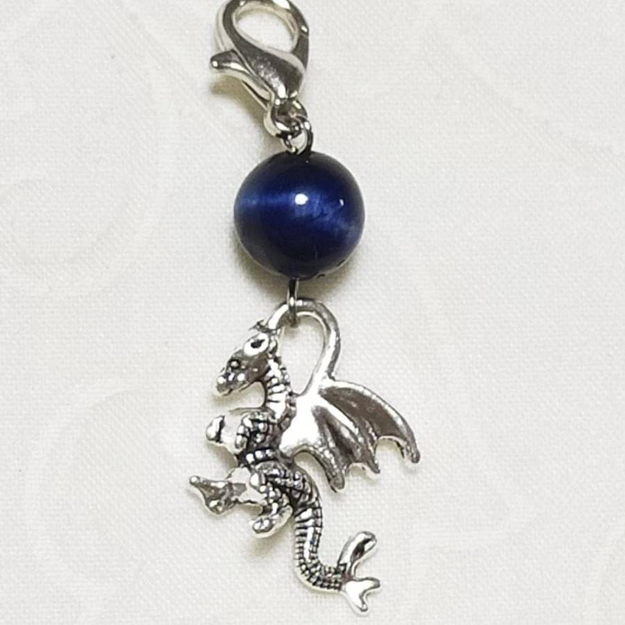 ブルー染めタイガーアイ 虎目石 ドラゴン 龍 竜 カニカン付 天然石