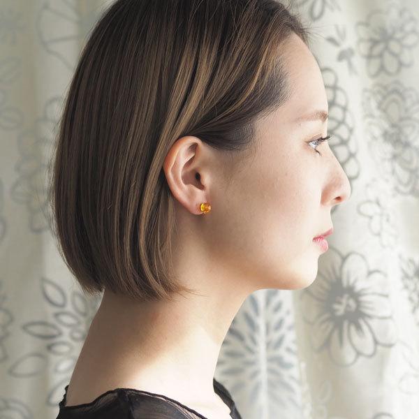 天然琥珀 ティーゴールドアンバー チタンピアス こはく 天然石