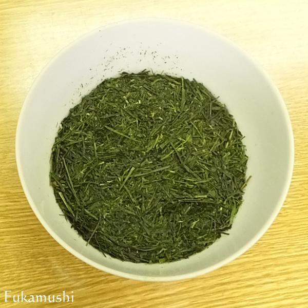 新茶2026 鹿児島茶 美しい サエミドリ とてもきれいな緑色 甘味のある