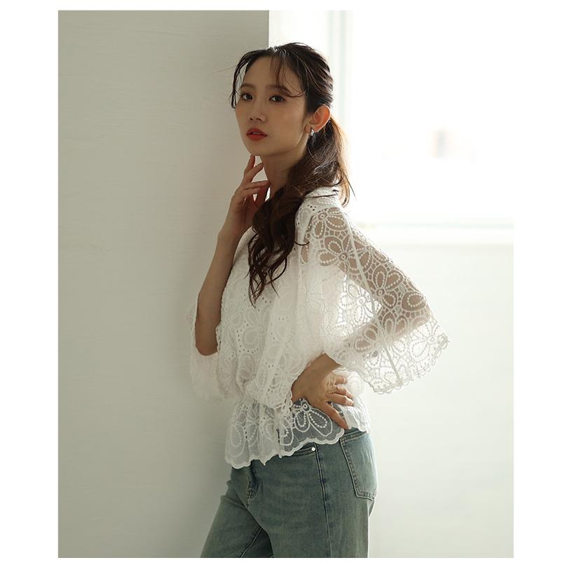 レディース トップス ブラウス 夏服 シャツ ホワイト 5分袖 花柄 刺繍 レース ドルマン ペプラム 綿 大人可愛い きれいめ 30代 40代 50代 女性 サワアラモードの画像