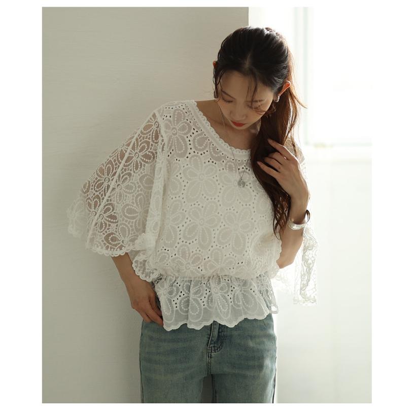 レディース トップス ブラウス 夏服 シャツ ホワイト 5分袖 花柄 刺繍 レース ドルマン ペプラム 綿 大人可愛い きれいめ 30代 40代 50代 女性 サワアラモードの画像