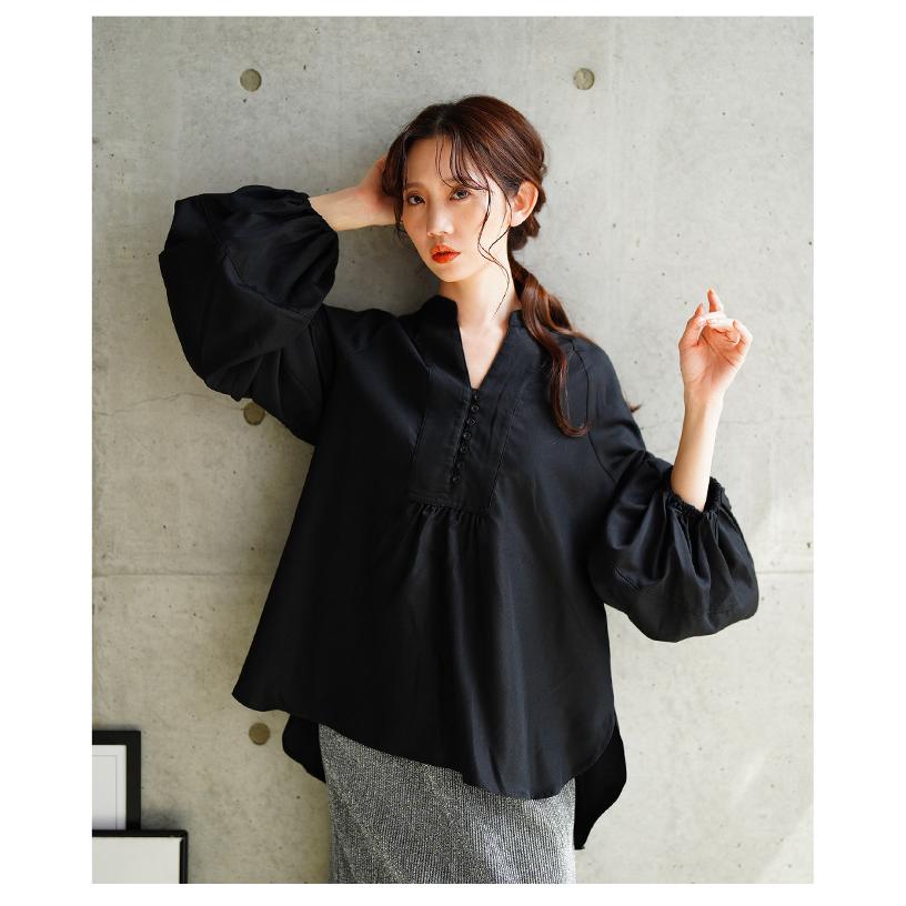 Naptime. パフスリーブフレアブラウス 黒 naptime パフスリーブフレアブラウス 総柄BLACK ナップタイム NAPTIME