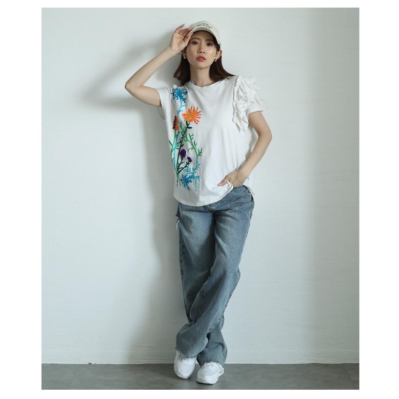 レディース トップス カットソー Tシャツ ブラック 黒 ホワイト 半袖 花柄 刺繍 コットン フリル 大人可愛い 大人 可愛い 30代 40代 50代 60代   イベントセールの画像