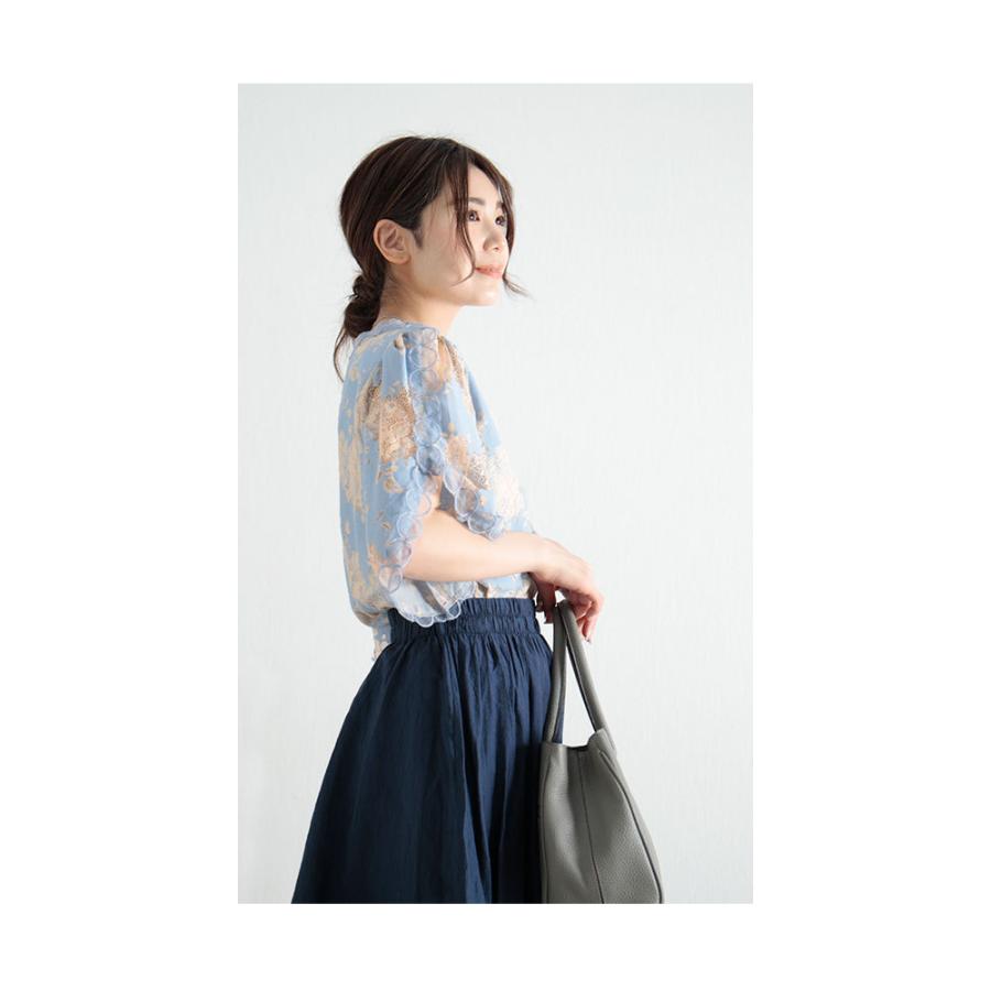 レディース トップス カットソー 青 ブルー 白 ホワイト 半袖 花柄 5分袖 半袖 花 レース チュール 大人可愛い 大人 可愛い 30代 40代 50代 60代 サワアラモードの画像