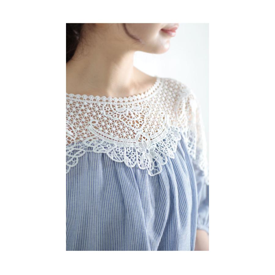 レディース トップス ブラウス シャツ ブルー 5分袖 花 レース 刺繍 ストライプ フレア コットン 大人可愛い 大人 可愛い 30代 40代 50代 60代 サワアラモードの画像