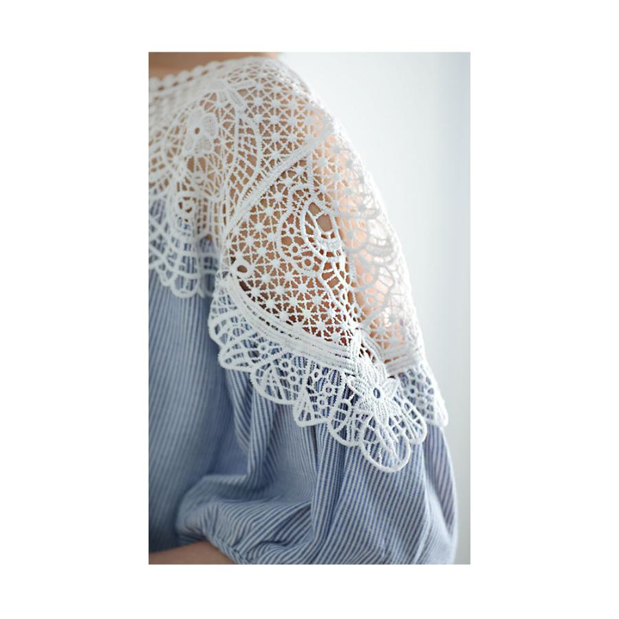 レディース トップス ブラウス シャツ ブルー 5分袖 花 レース 刺繍 ストライプ フレア コットン 大人可愛い 大人 可愛い 30代 40代 50代 60代 サワアラモードの画像