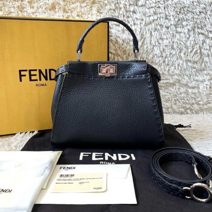 美品 FENDI セレリア ミディアム ピーカブー 2way レザー ショルダー フェンディ 2wayハンドバッグ ショルダーバッグ 斜め掛け セレリア