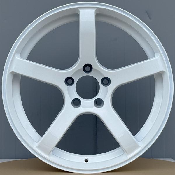 2本セット カラーホイール 18x9.5J ET+28 PCD114.3 5H 18インチ 5本