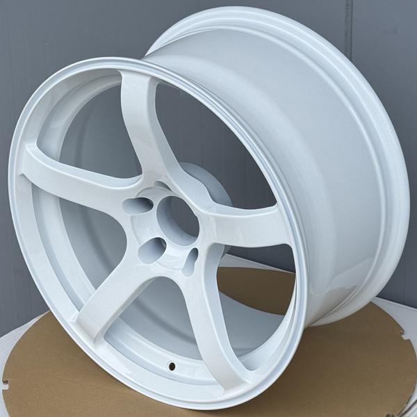 2本セット カラーホイール 18x9.5J ET+28 PCD114.3 5H 18インチ 5本