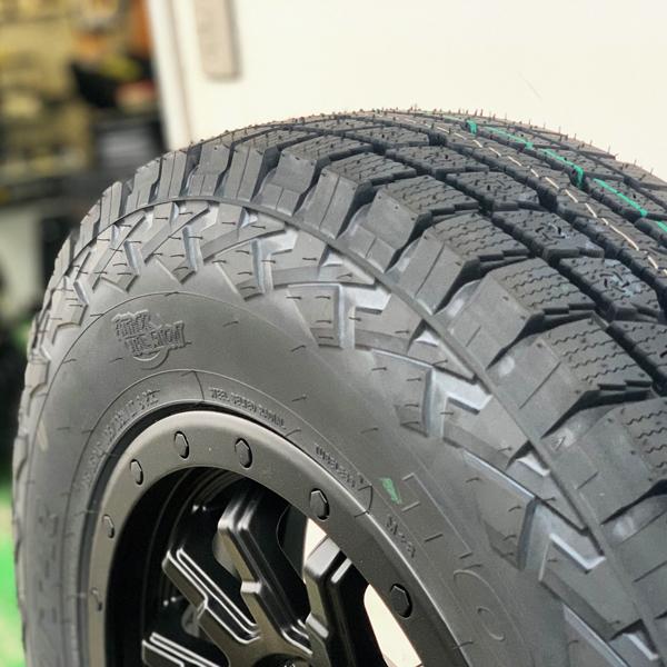 OBSERVE 国産スタッドレス ジムニー JB64 JB23 JA11 タイヤ OBSERVE 国産スタッドレス ジムニー JB64 JB23 JA11 タイヤ