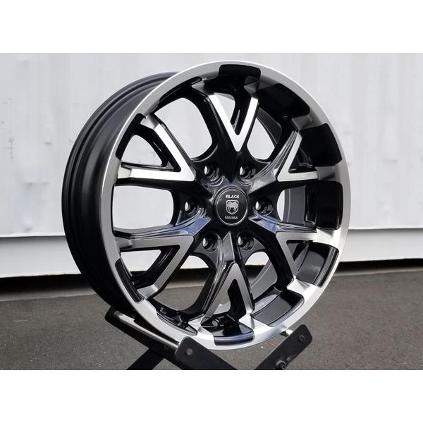 TOYO TIRES 新タイヤ!! H30 ハイエース 200系 車検対応 17インチ TOYO TIRES 新タイヤ!! H30 ハイエース 200系 車検対応 17インチ