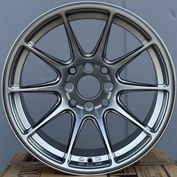 在庫限り 人気商品 新品 15×8.25J ±0 PCD 100 114.3 4穴 15インチ
