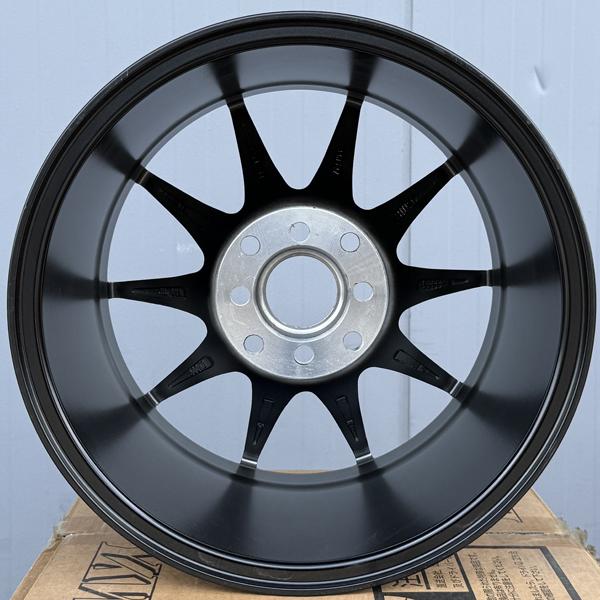 在庫限り 人気商品 新品 15×8.25J ±0 PCD 100 114.3 4穴 15インチ