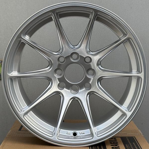 在庫限り 人気商品 新品 15×8.25J ±0 PCD 100 114.3 4穴 15インチ