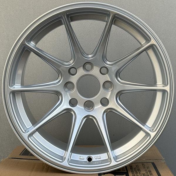 在庫限り 人気商品 新品 15×8.25J ±0 PCD 100 114.3 4穴 15インチ