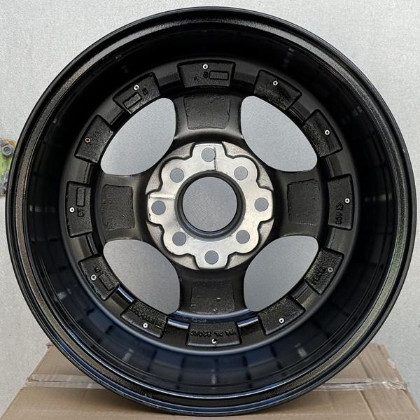 在庫限り 15×8J ±0 PCD 100 114.3 4穴 15インチ 4本セット 新品 
