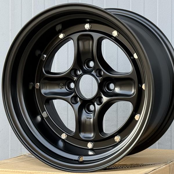 在庫限り 15×8J ±0 PCD 100 114.3 4穴 15インチ 4本セット 新品