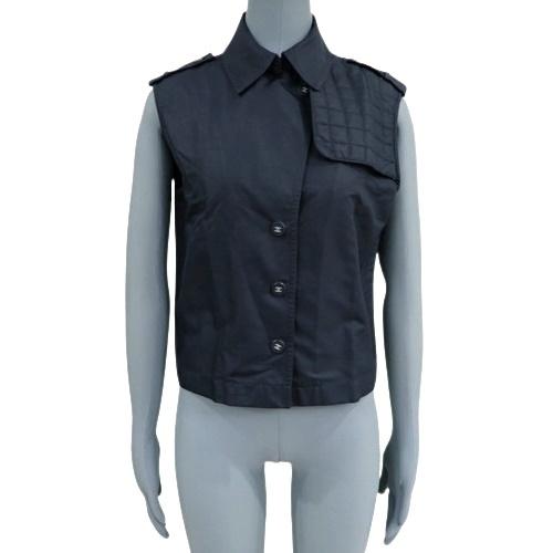 シャネル　キルティングベスト CHANEL シャネル ココマークボタン 襟付きキルティング ベスト