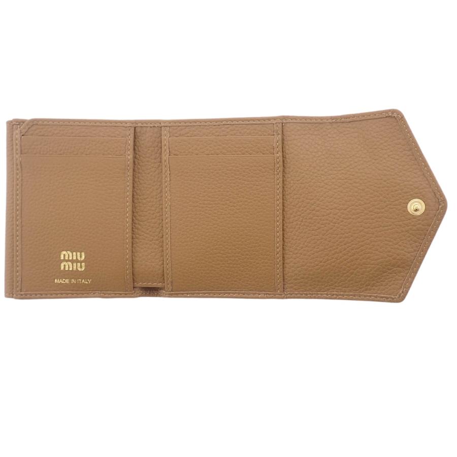 miumiu 二つ折り 財布 ブラウン ウォレット miu miu（ミュウミュウ） 財布 二つ折り財布 マテラッセ 小銭入れあり