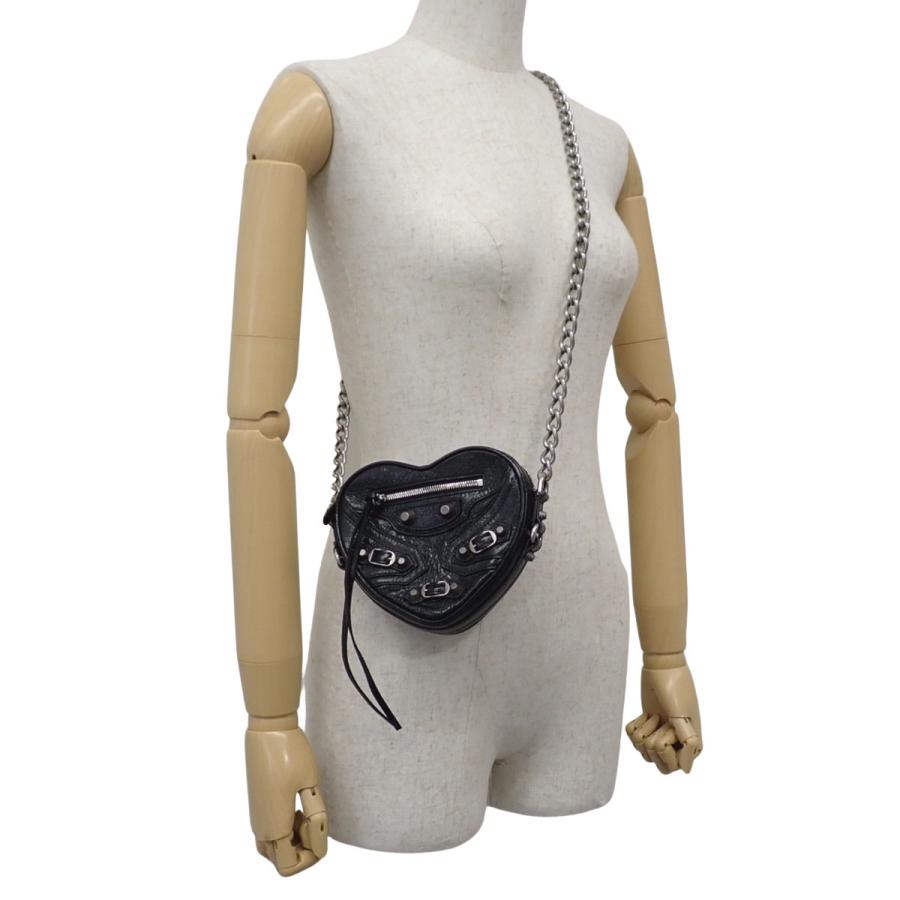 【美品】バレンシアガ　BB　ゴールド金具　ショルダーバッグ　ターンロック　レザー BALENCIAGA（バレンシアガ） ルカゴール ハートミニバッグ ショルダー