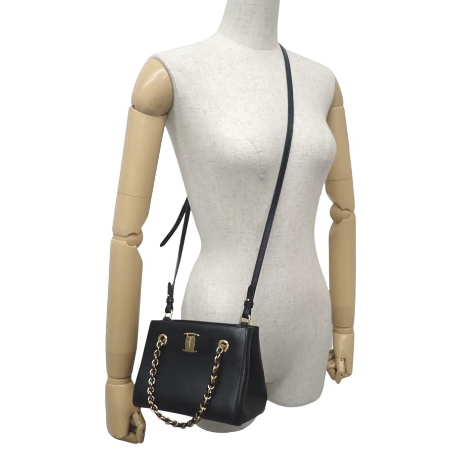 Ferragamo(フェラガモ) ヴァラリボン 2WAYチェーンバッグ ハンド