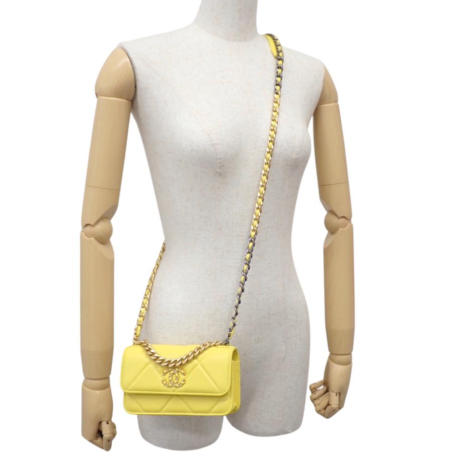 CHANEL（シャネル） シャネル19 マトラッセ ココマーク チェーン