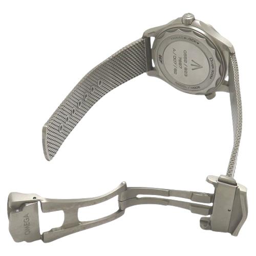 OMEGA 007ノベルティ キーホルダー 非売品 OMEGA 007 限定キーホルダー