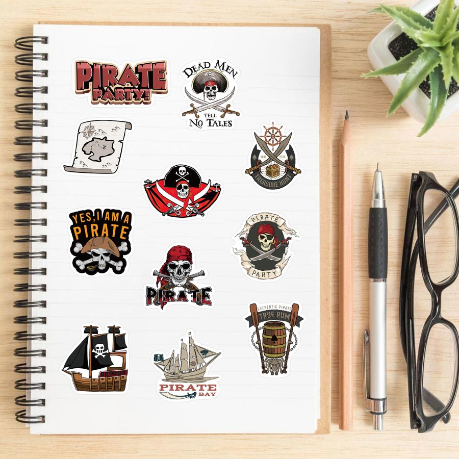 海賊 海賊船 海賊旗 海賊王 ドクロマーク 髑髏 財宝 キャプテン