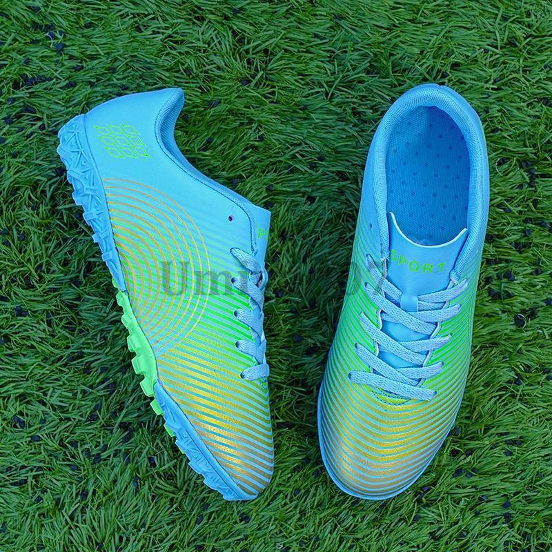 サッカー スパイクシューズ ワールドカップ トレーニングシューズ