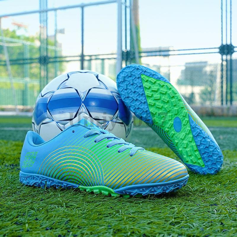サッカー スパイクシューズ ワールドカップ トレーニングシューズ