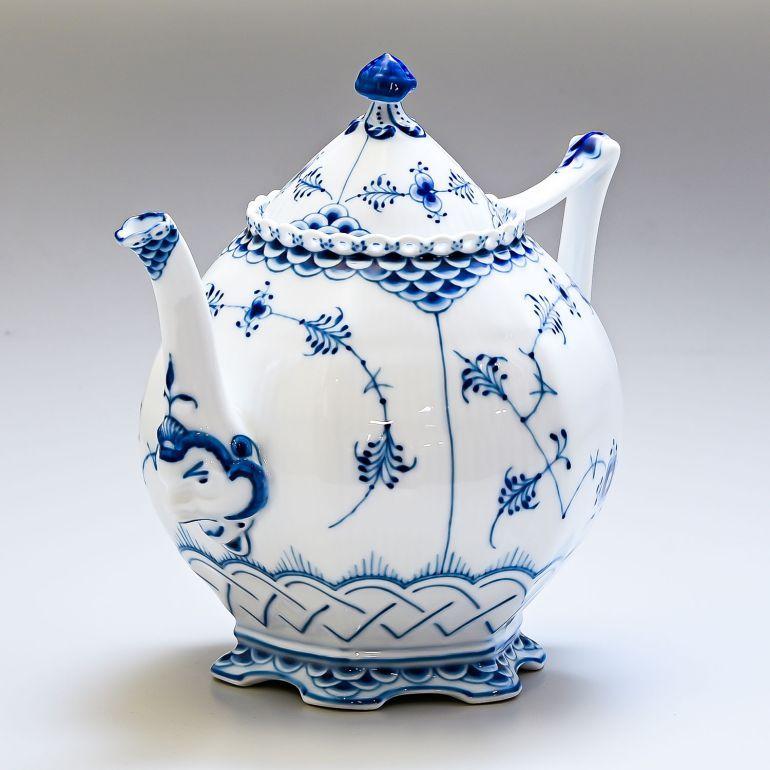 ROYAL COPENHAGEN（ロイヤルコペンハーゲン） ブルーフルーテッド フル
