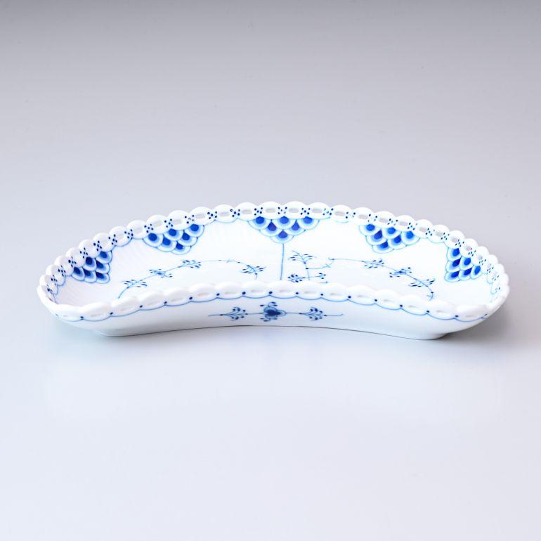 ロイヤルコペンハーゲン ブルーフルーテッドフルレース ディッシュ ブルーフルーテッド フルレース ケーキ ディッシュ スクエア 26cm