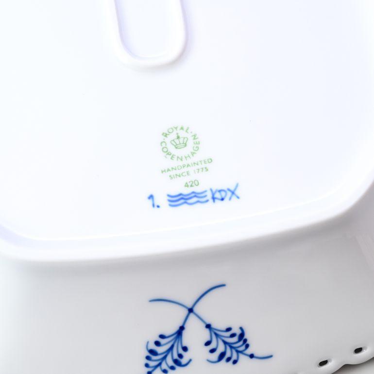 ROYAL COPENHAGEN ロイヤルコペンハーゲン ブルーフルーテッド フル