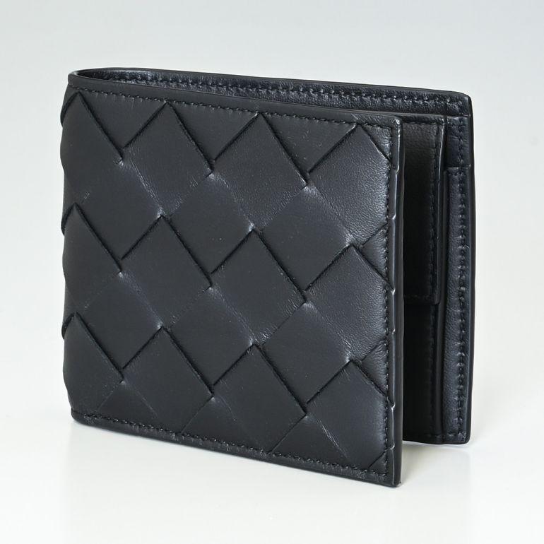 ☆美品☆ BOTTEGA VENETA 折り財布　マキシイントレ　ブラック ボッテガ三つ折り財布マキシ イントレチャートレザー黒