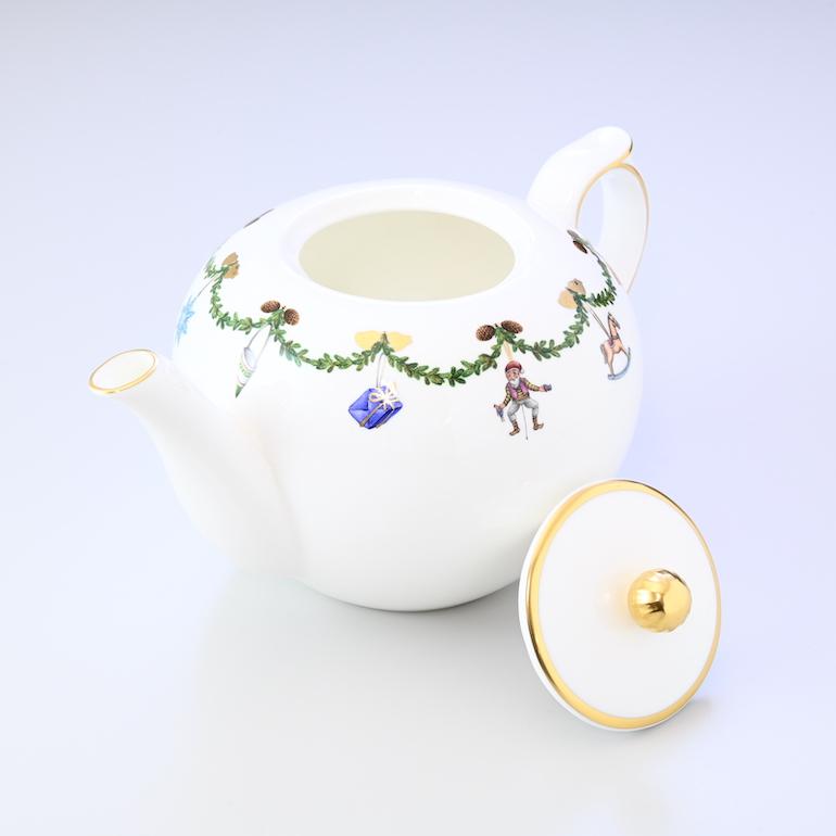 ロイヤルコペンハーゲン スターフルーテッド ティーポット 1200ml クリスマス 2503141 1016965 名入れ可有料の画像