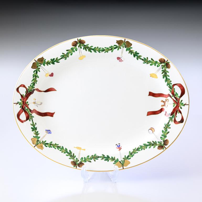 ロイヤルコペンハーゲン⭐︎スターフルーテットクリスマスディッシュ39cm ROYAL COPENHAGEN（ロイヤルコペンハーゲン） スターフルーテッド