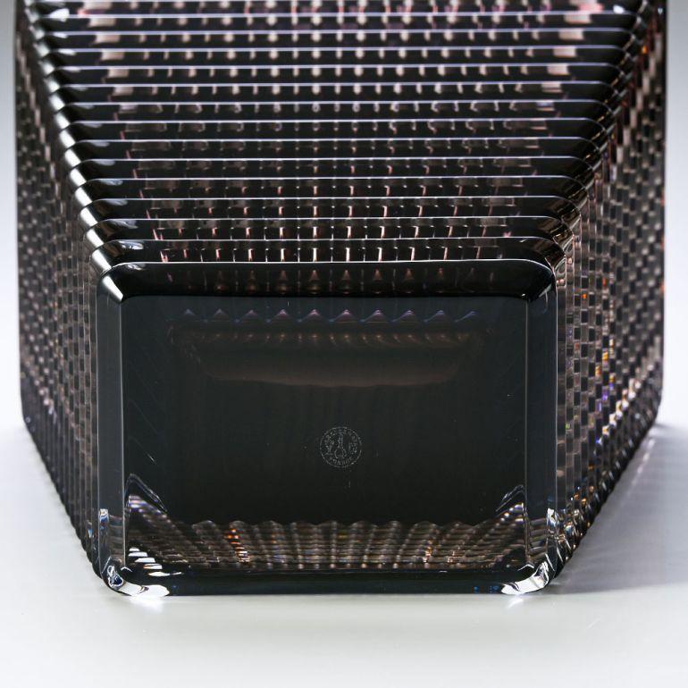 バカラ花瓶アイベーススクウェアBLACK バカラ（Baccarat） ベース 花瓶 アイ EYE スクエア グレー L 30cm