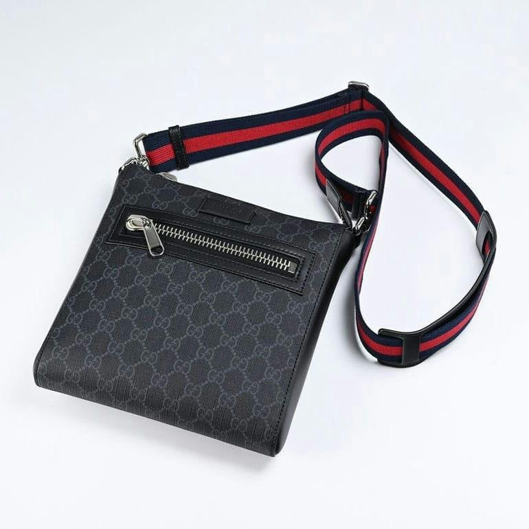 GUCCI グッチ メッセンジャーバッグ スモール GGスプリーム GUCCI グッチ メッセンジャーバッグ スモール GGスプリーム