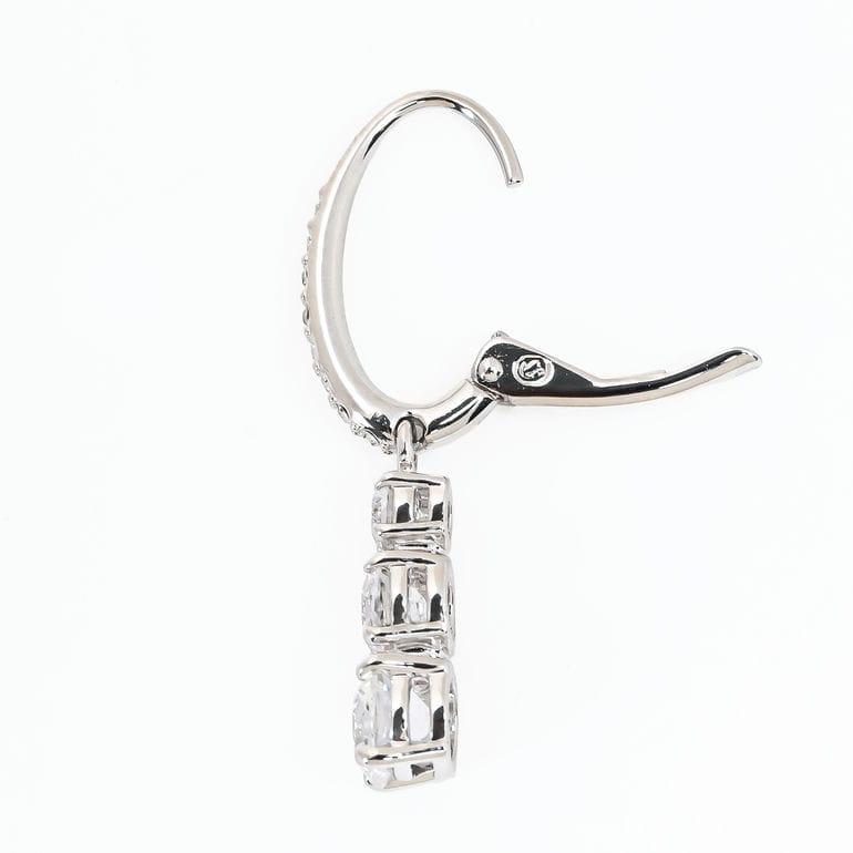 SWAROVSKI（スワロフスキー） ピアス Stilla Attract フープピアス