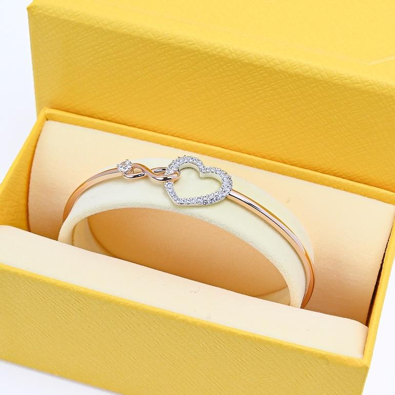 SWAROVSKI スワロフスキー ブレスレット バングル SWAROVSKI スワロフスキー ブレスレット バングル
