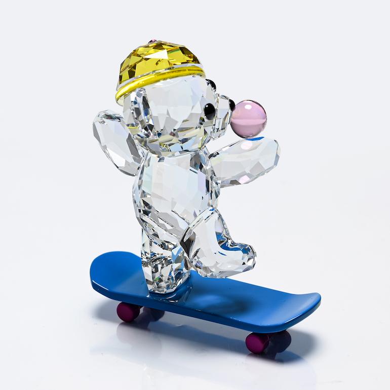 スワロフスキー フィギュア フィギュリン Krisベア Skaterbear 5619208 スケボー インテリア オブジェ 置物｜alevelshop｜02