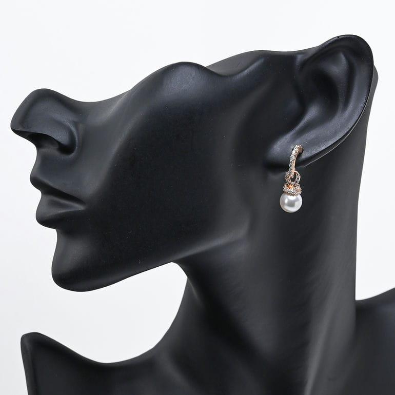 SWAROVSKI スワロフスキー ピアス Originally スタッドピアス SWAROVSKI スワロフスキー ピアス Originally スタッドピアス