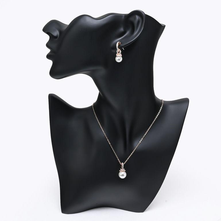 SWAROVSKI スワロフスキー ネックレス ピアス セット Originally SWAROVSKI スワロフスキー ネックレス ピアス セット Originally