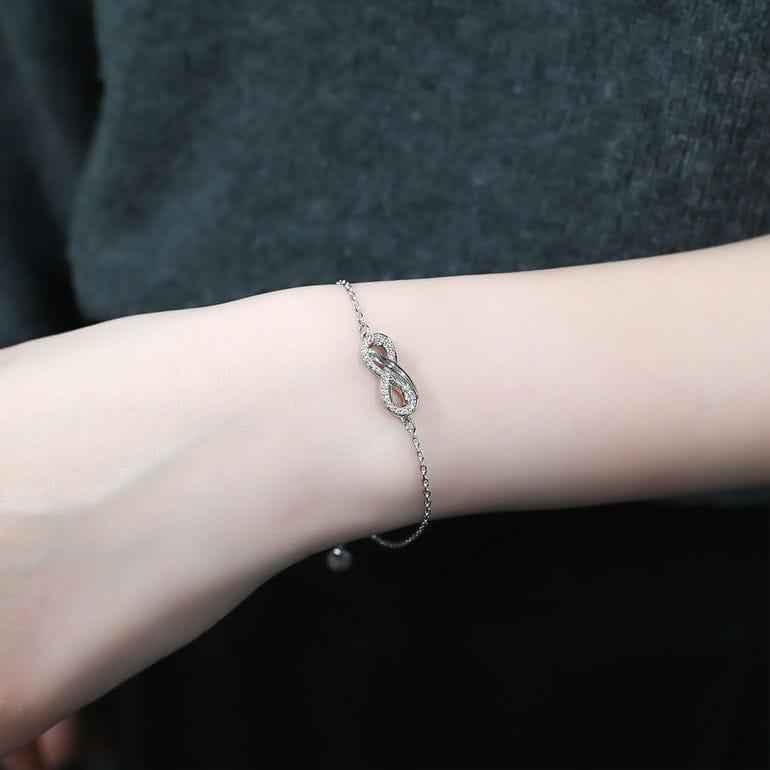 SWAROVSKI スワロフスキー ブレスレット Hyperbola クリア 5679664 ジュエリー 双曲線 バングル : Alevel(エイレベル)Yahoo!店 - 通販 - Yahoo!ショッピング SWAROVSKI スワロフスキー ブレスレット Hyperbola クリア 5679664 ジュエリー 双曲線 バングル : Alevel(エイレベル)Yahoo!店 - 通販 - Yahoo!ショッピング