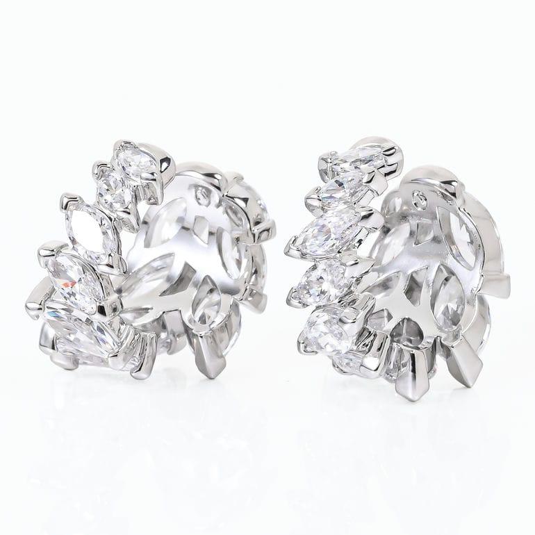 SWAROVSKI（スワロフスキー） イヤーカフ Mesmera クリア シルバー