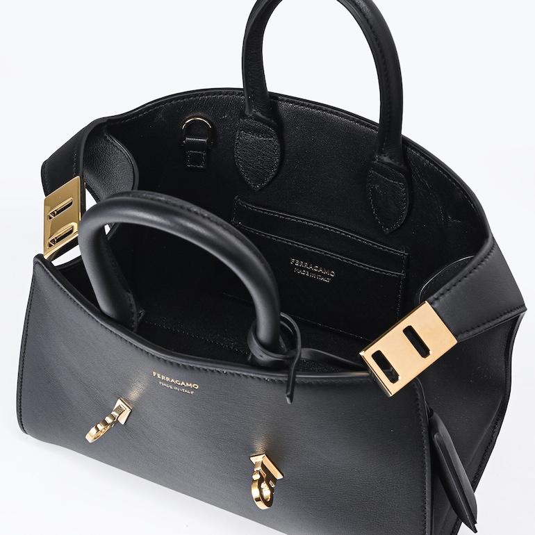 FERRAGAMO（フェラガモ） サルヴァトーレフェラガモ ハンドバッグ